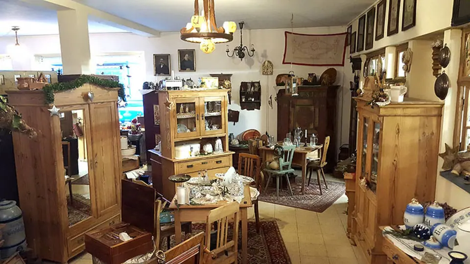 Einblick in den Antikladen Antik Mitwitz (4)
