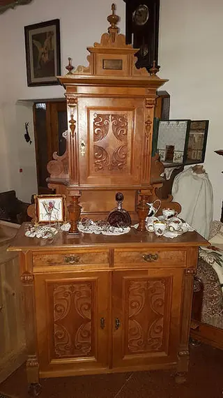 Aufsatz Schrank Gründerzeit um 1880 (AufsSchr_Gr 001) – Antik Mitwitz