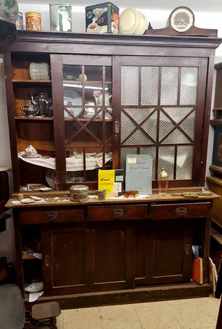 Weichholz Büffet um 1910 (Bü_20/ 30 er 001) – Antik Mitwitz