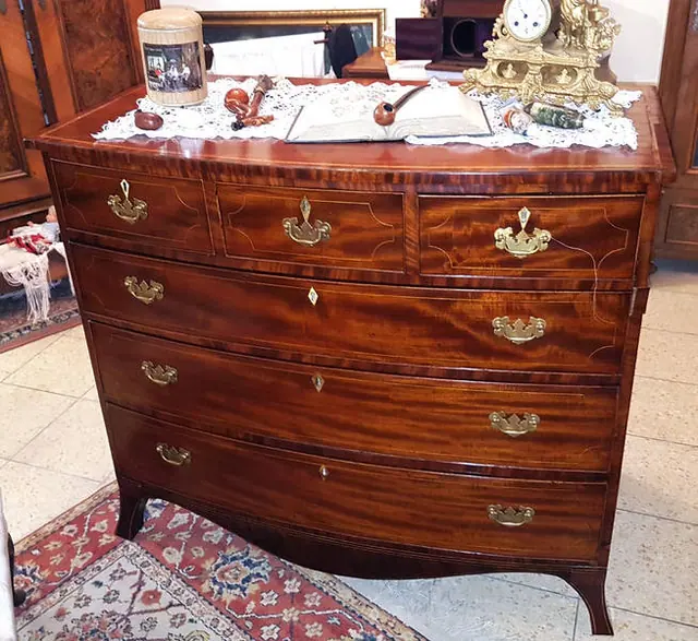 Englische Biedermeier Kommode um 1810 (Ko_Bi 004) – Antik Mitwitz
