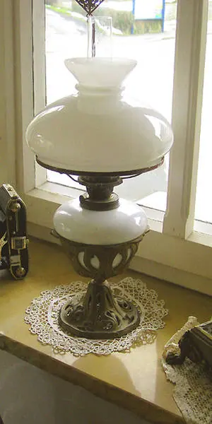 Jugendstil Petroleumlampe um 1910 (Petroleum_Lamp 003) – Antik Mitwitz