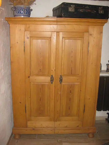 Bäuerlicher Weichholz Schrank um 1820 (Schr_Bau 020) – Antik Mitwitz