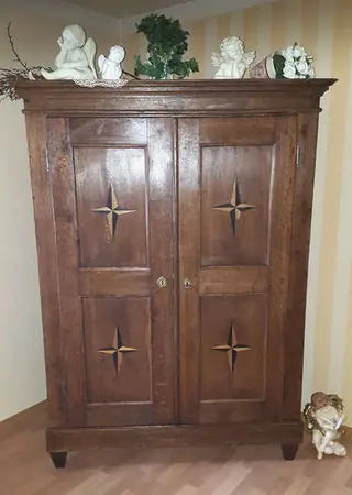 Biedermeier Schrank um 1810 (Schr_Bi 001) – Antik Mitwitz