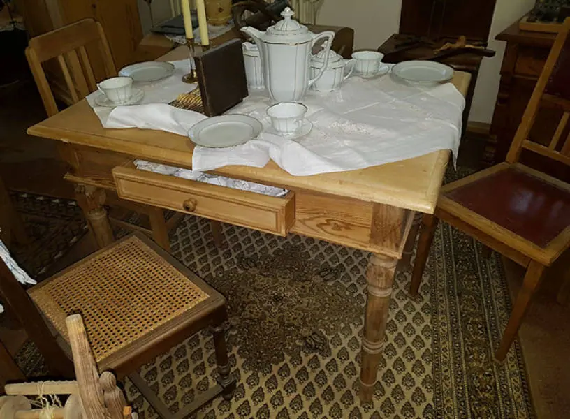 Gründerzeit Tisch um 1880 (Tis_Gr 007) – Antik Mitwitz